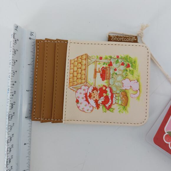 Loungefly Strawberry Shortcake Cardholder Wishing Well Wallet - Picture 4 of 10